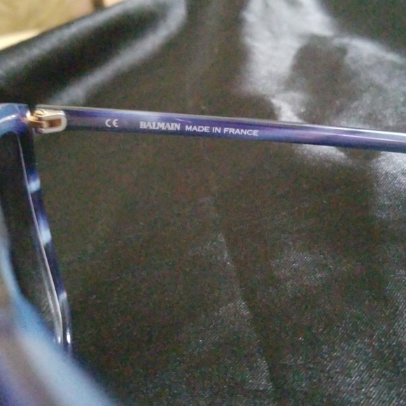 Authentic Balmain BL 2006 Sunglasses. Hardly worn. main image 4